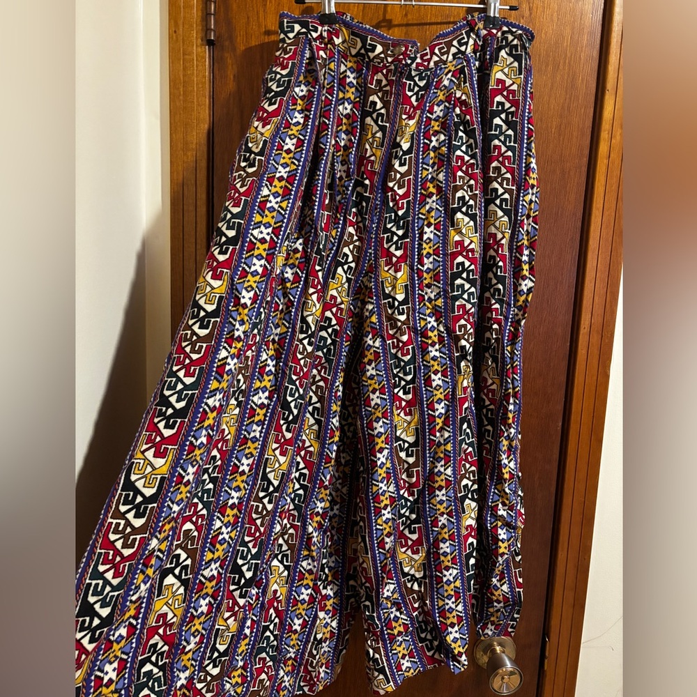 Vintage cropped flowy pants